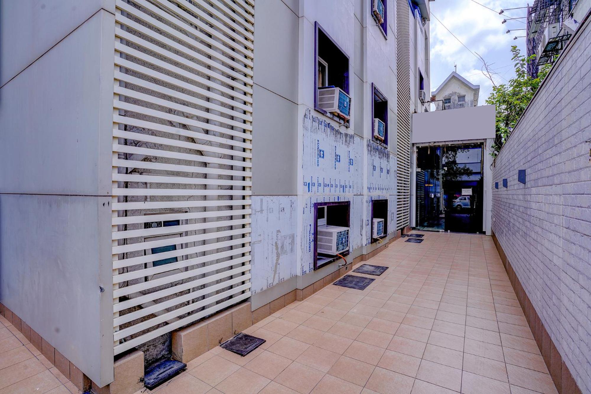 Fabhotel Starwood Residency - Behind Bmw Car Showroom Nova Bombaim Exterior foto