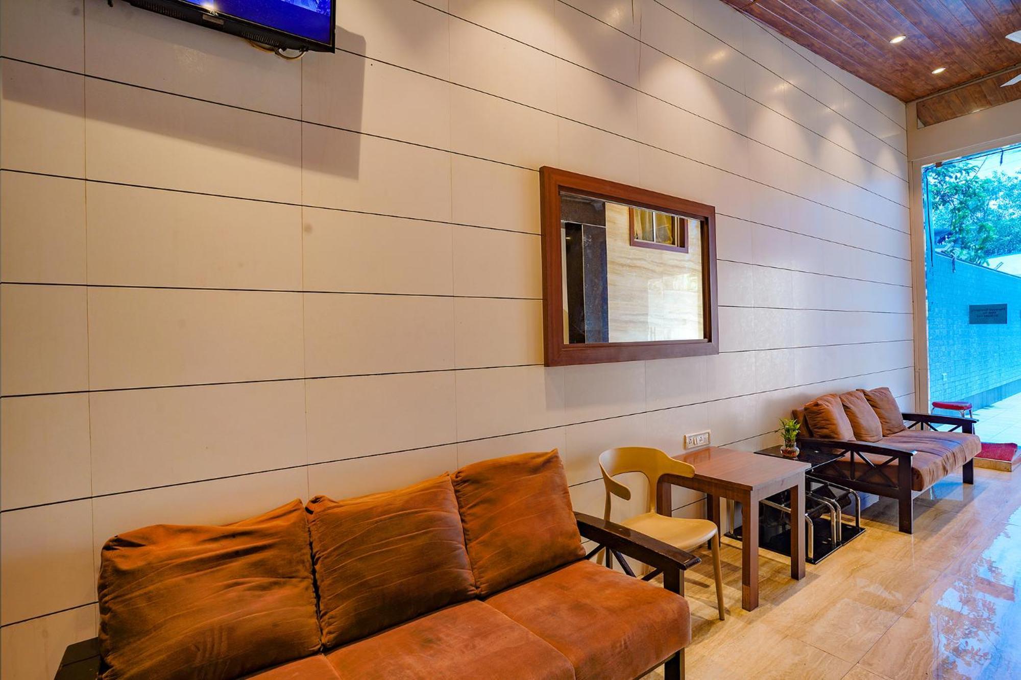 Fabhotel Starwood Residency - Behind Bmw Car Showroom Nova Bombaim Exterior foto