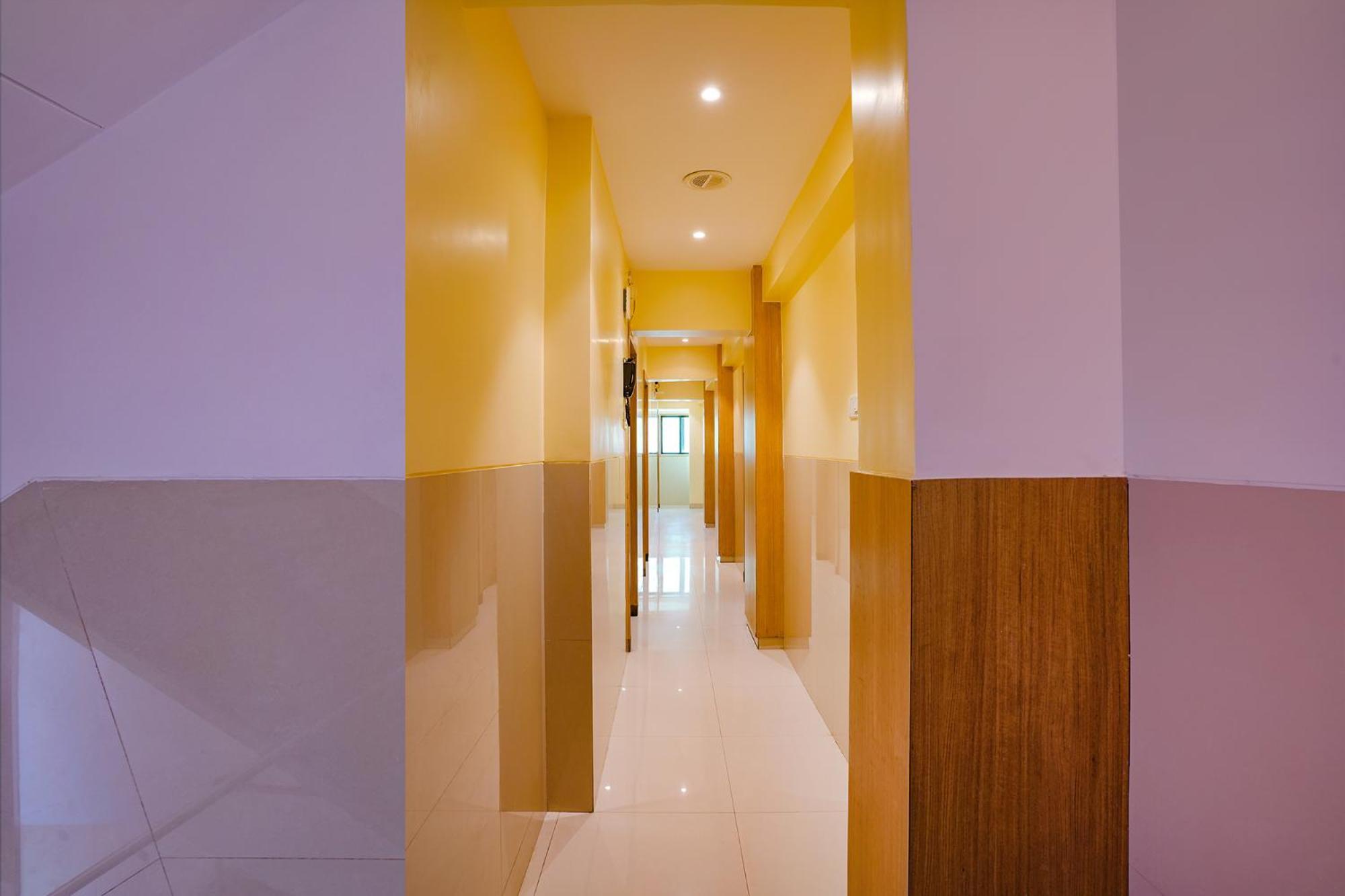 Fabhotel Starwood Residency - Behind Bmw Car Showroom Nova Bombaim Exterior foto
